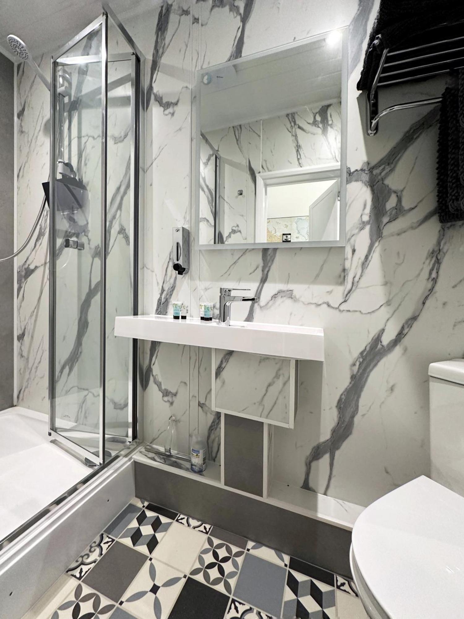 Kensington Studio Hosted By Airoperate Near Notting Hill - 1 Double Bed , 1 Sofa Bed, Ground Floor Apartment Via Private Entrance Londra Exterior foto