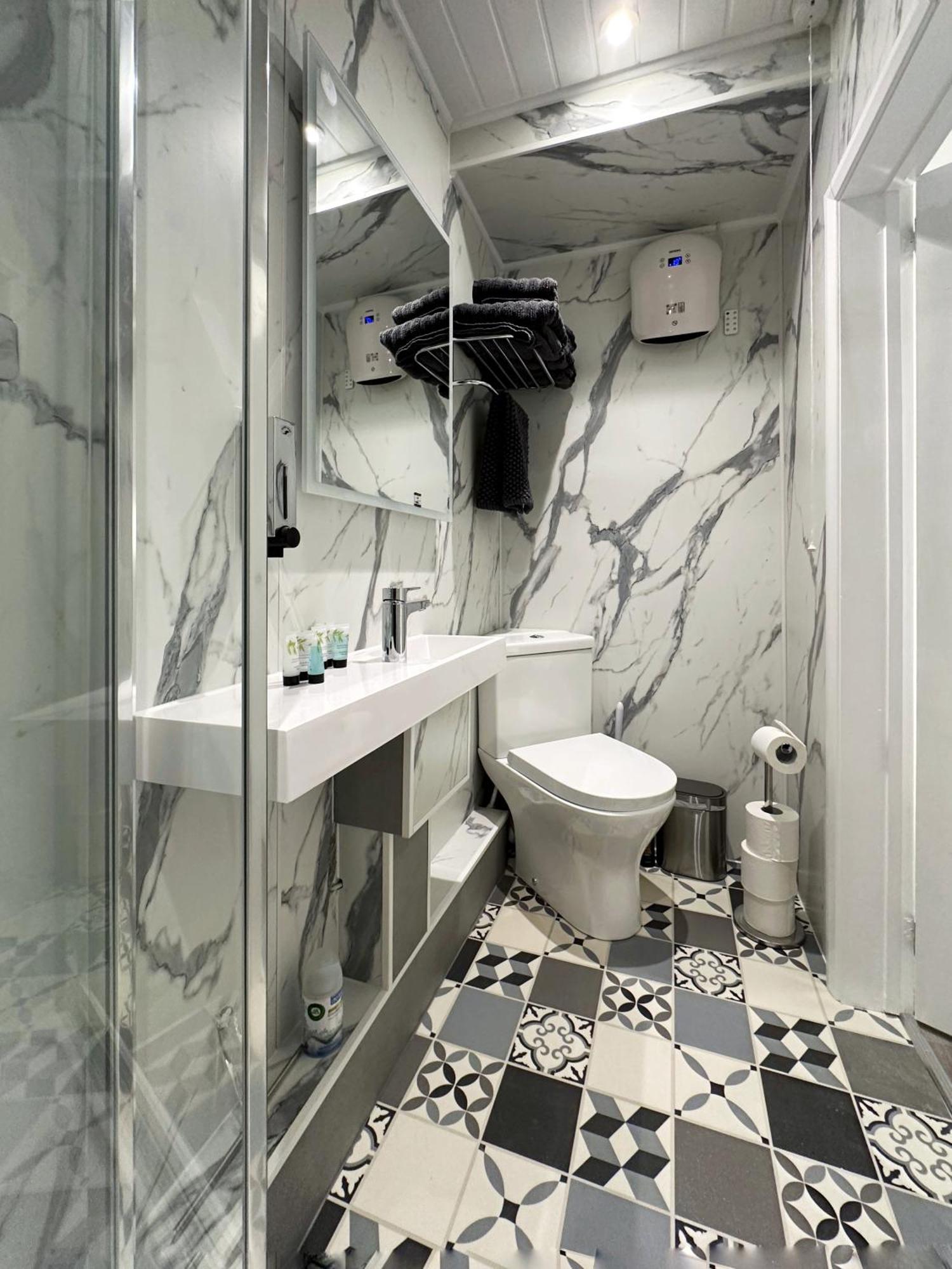 Kensington Studio Hosted By Airoperate Near Notting Hill - 1 Double Bed , 1 Sofa Bed, Ground Floor Apartment Via Private Entrance Londra Exterior foto