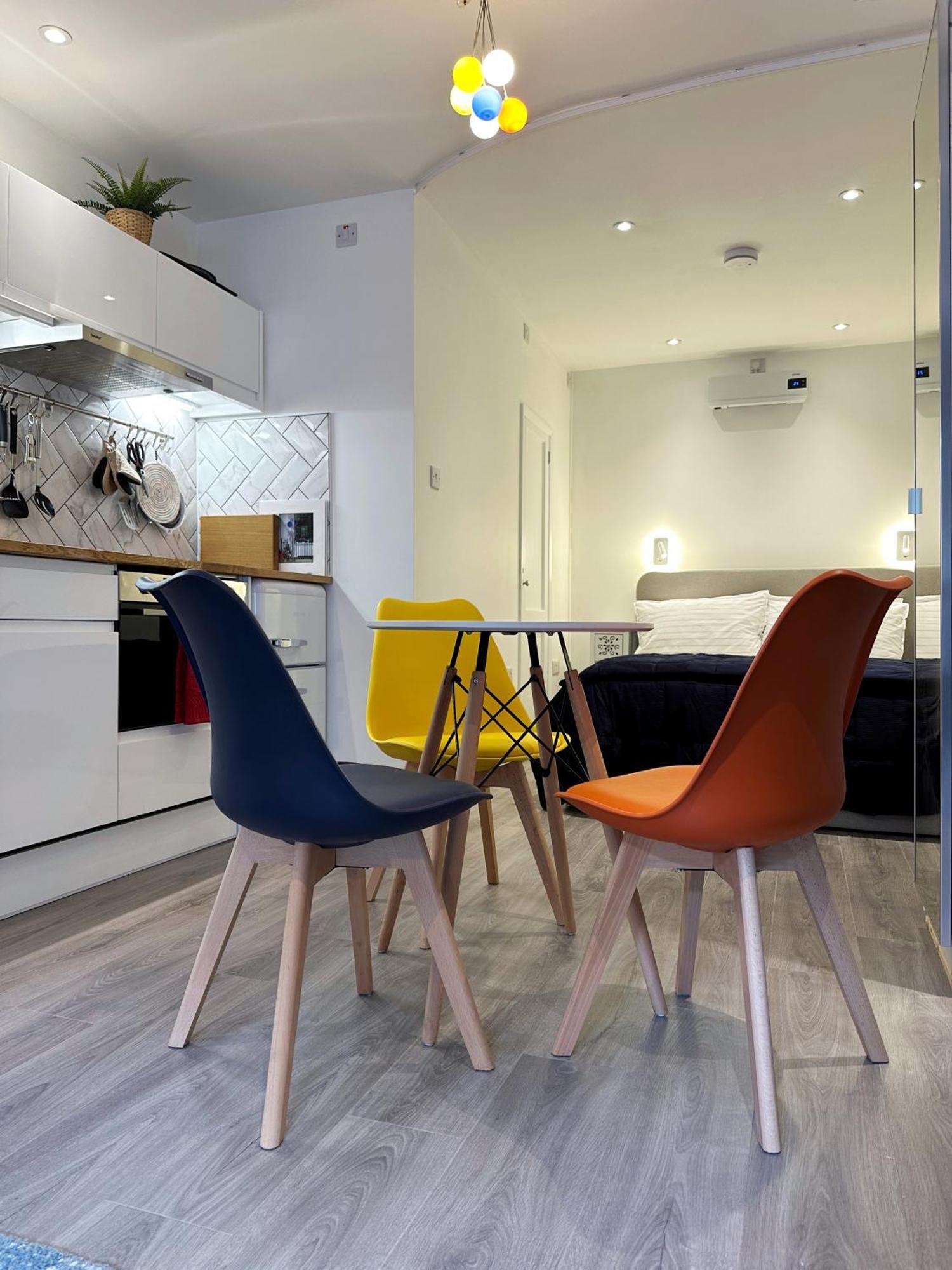 Kensington Studio Hosted By Airoperate Near Notting Hill - 1 Double Bed , 1 Sofa Bed, Ground Floor Apartment Via Private Entrance Londra Exterior foto