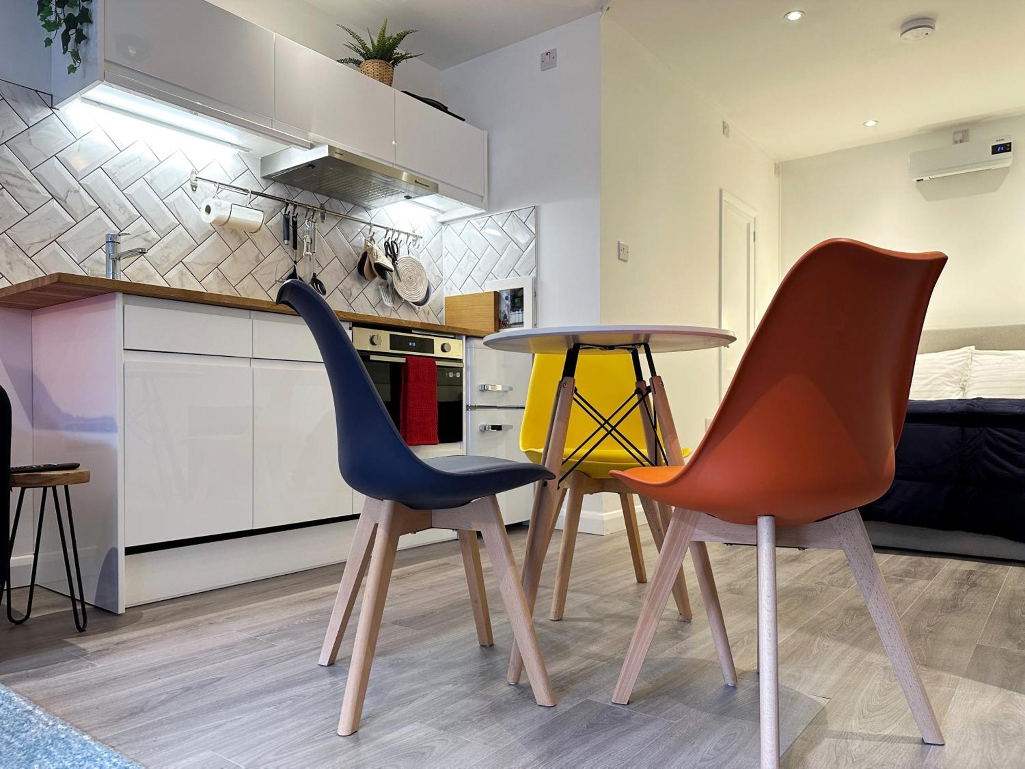 Kensington Studio Hosted By Airoperate Near Notting Hill - 1 Double Bed , 1 Sofa Bed, Ground Floor Apartment Via Private Entrance Londra Exterior foto